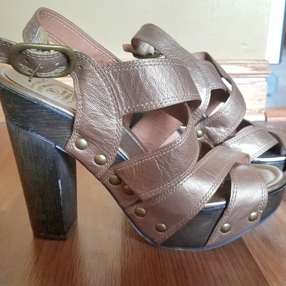 Lucky Brand Gold Leather Heeled Sandals, Size 8.5